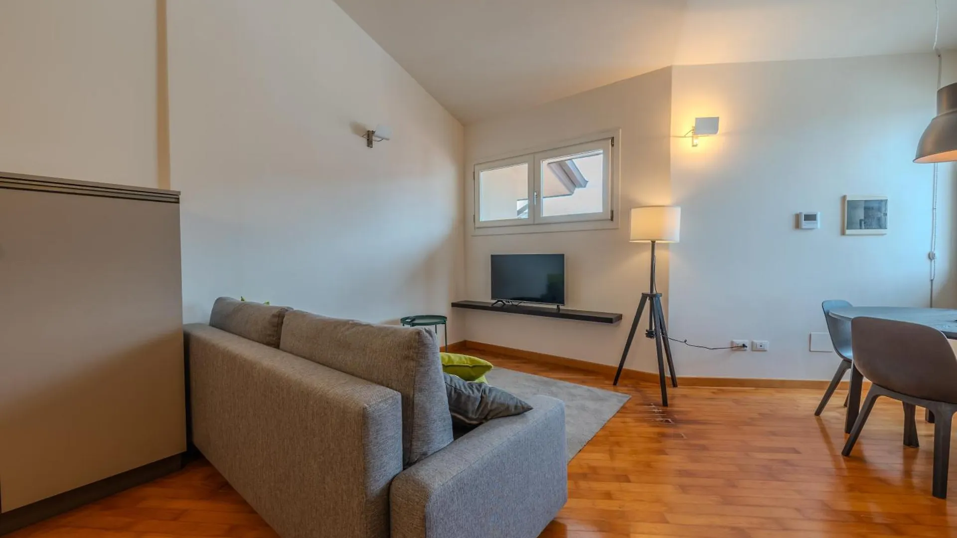 Loft Empoli Apartment Italy